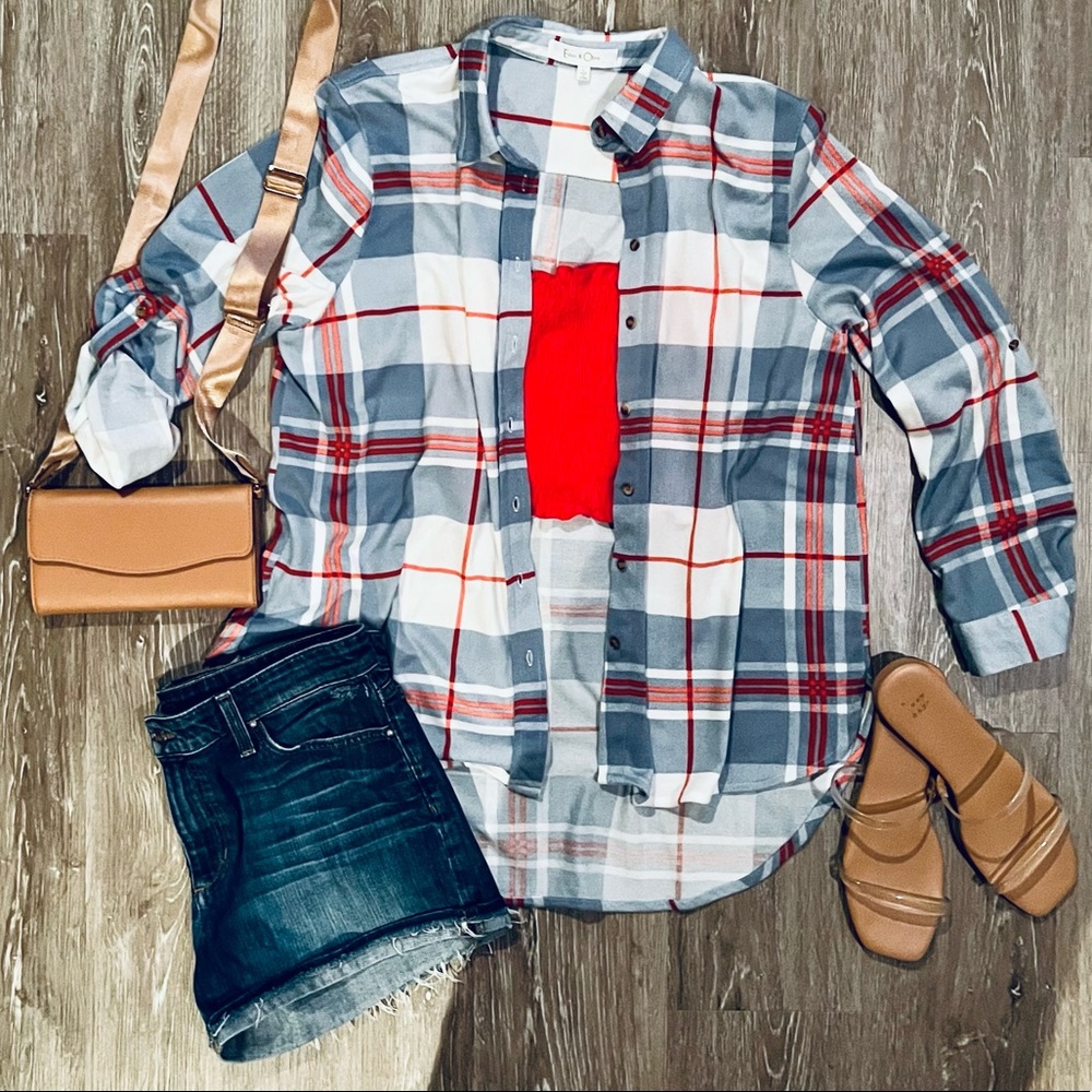 Eden & Olivia plaid high-low shirt size large